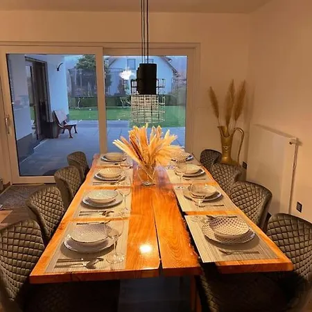 Moderne In Bei Koeln/bonn