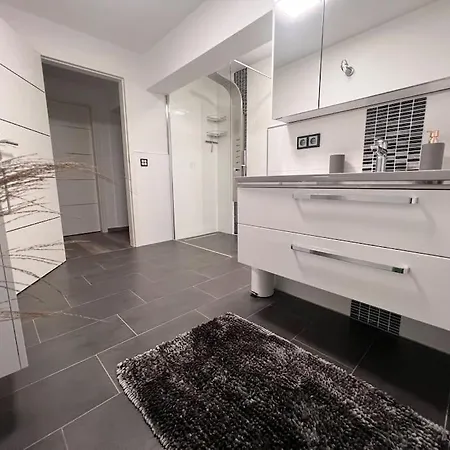 Moderne In Bei Koeln/bonn * Rheinbach