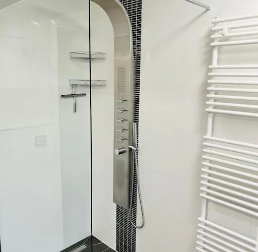 Moderne In Bei Koeln/bonn Rheinbach